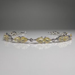 Елегантна сребърна гривна с Цитрин