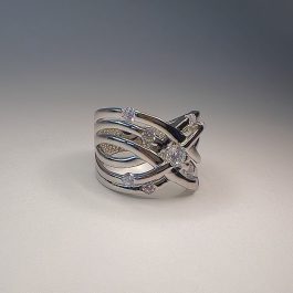 Луксозен сребърен пръстен с цирконий № 3
