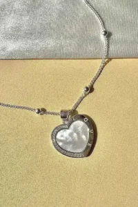 Елегантно сребърно колие „ Сърце със седеф “