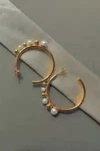 Стилни сребърни обици с перли и позлата