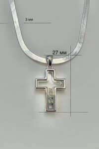 Стилно сребърно колие“ Кръст с вградени еременти„