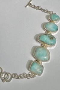 Луксозна сребърна гривна с Ларимар