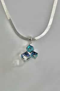 Луксозни сребърно колие с кристали Сваровски